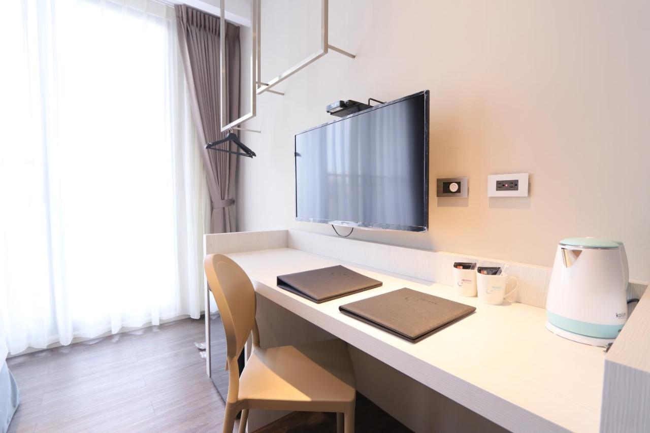 Hotel Hesper Hsr Taichung Exterior photo