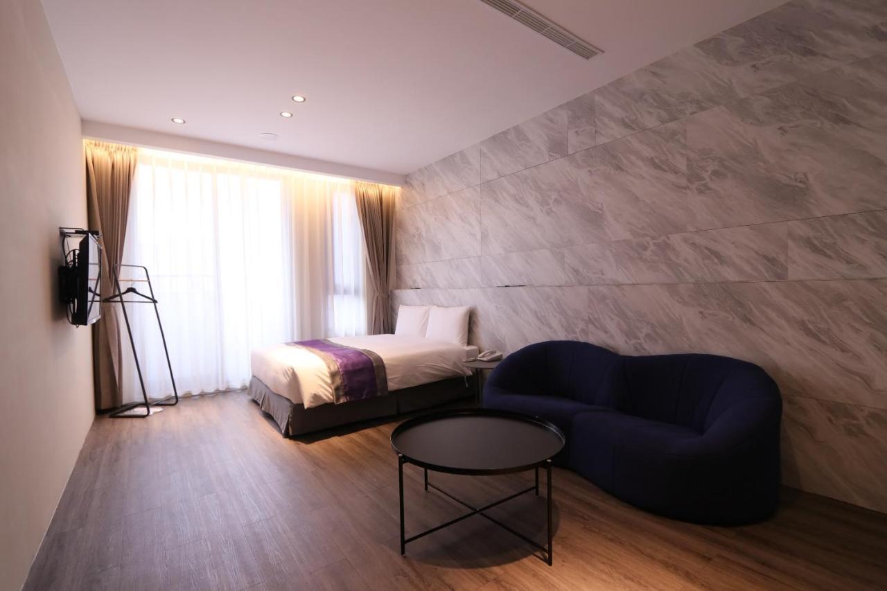 Hotel Hesper Hsr Taichung Exterior photo