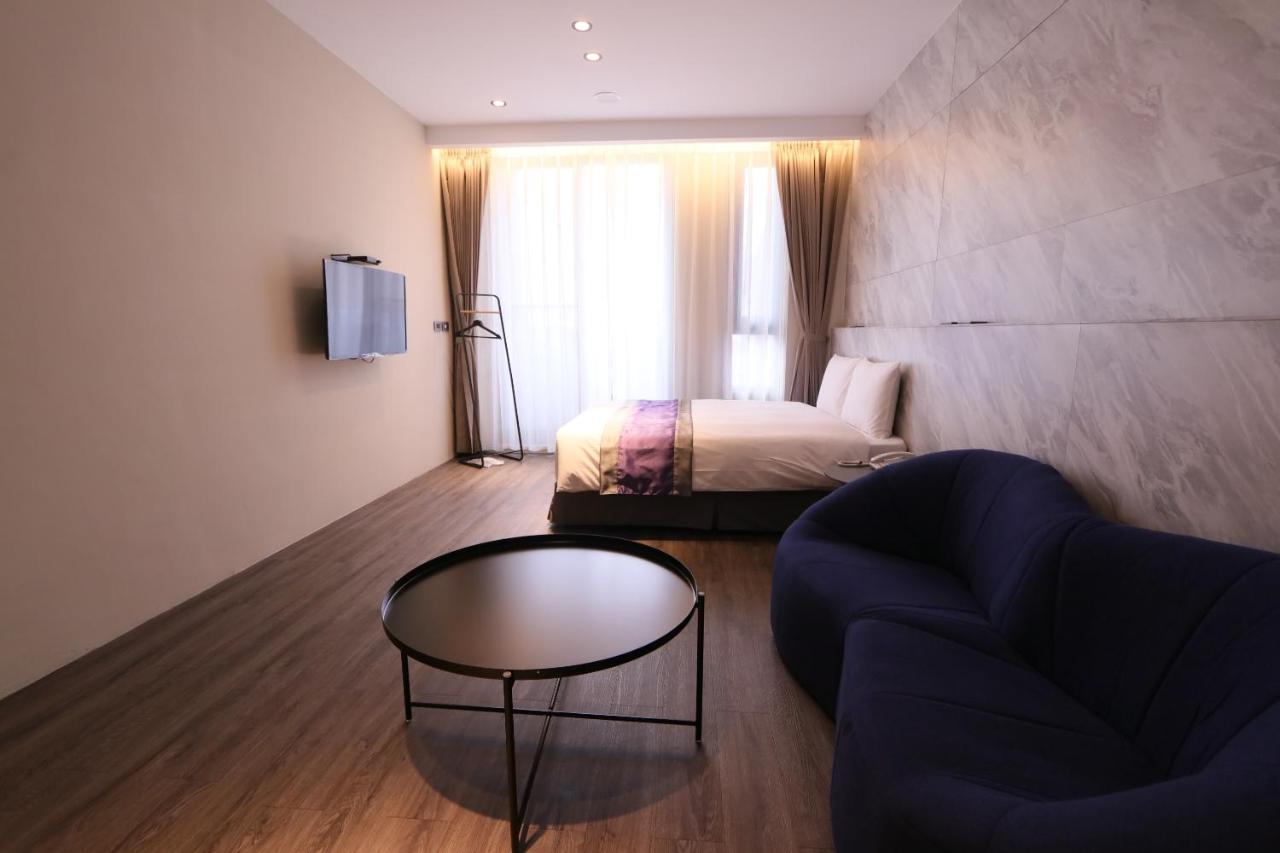 Hotel Hesper Hsr Taichung Room photo