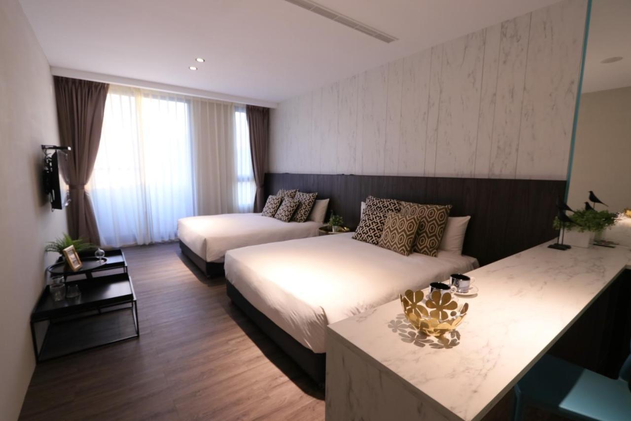 Hotel Hesper Hsr Taichung Exterior photo