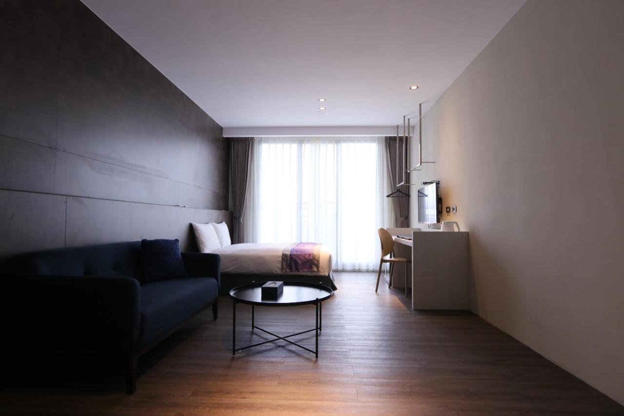 Hotel Hesper Hsr Taichung Exterior photo