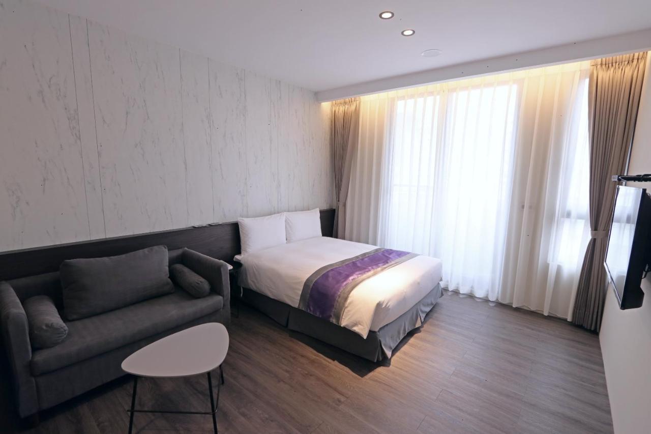 Hotel Hesper Hsr Taichung Exterior photo