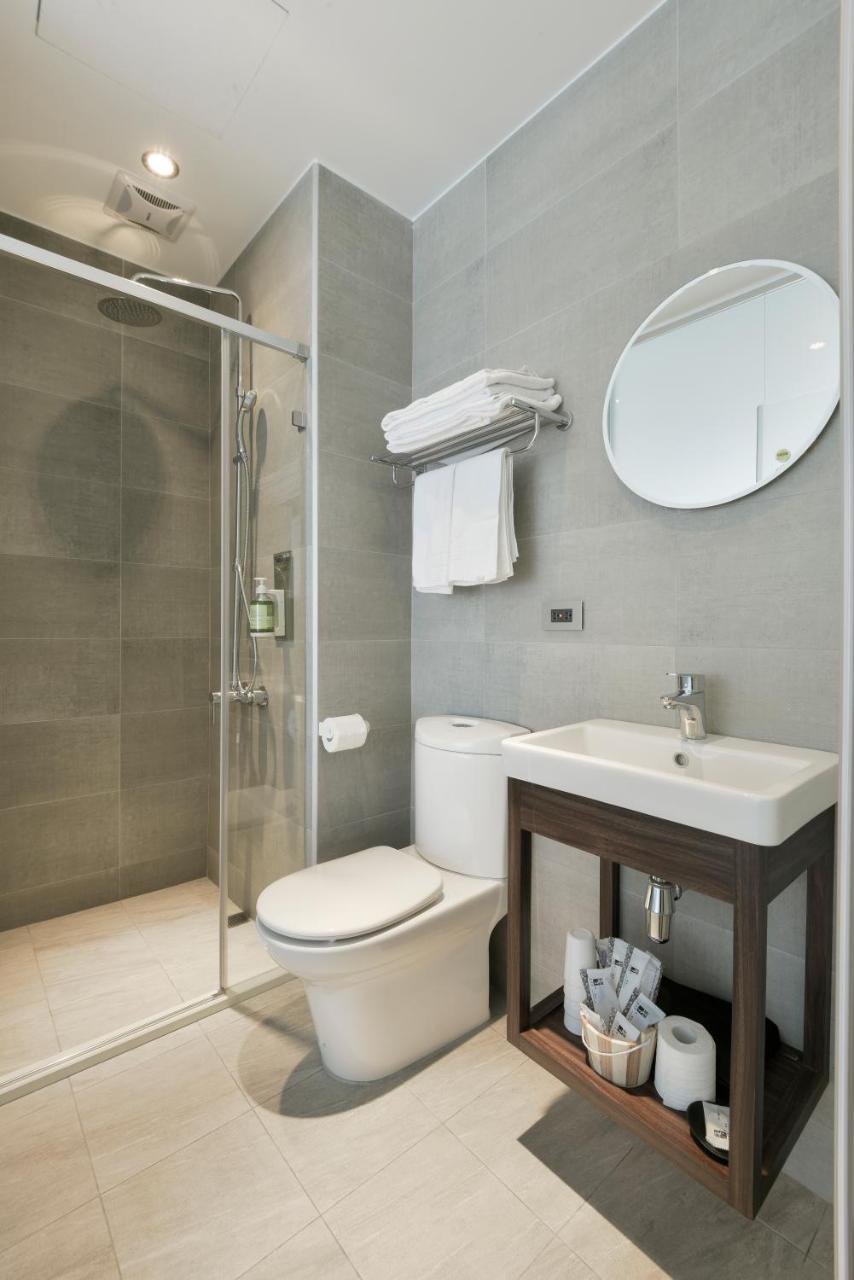 Hotel Hesper Hsr Taichung Exterior photo