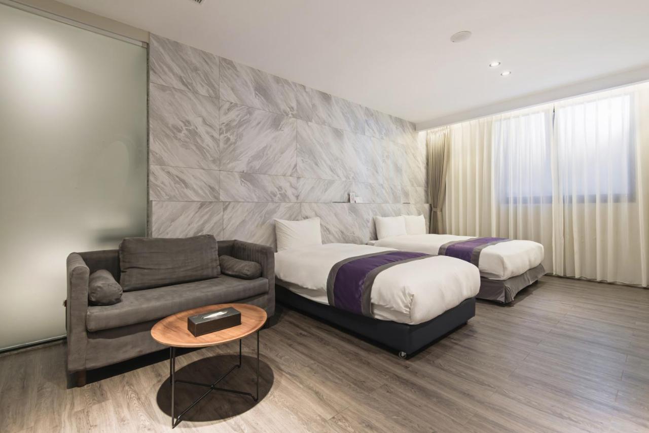 Hotel Hesper Hsr Taichung Exterior photo
