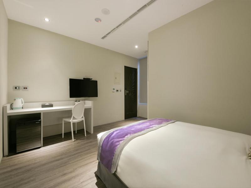 Hotel Hesper Hsr Taichung Exterior photo