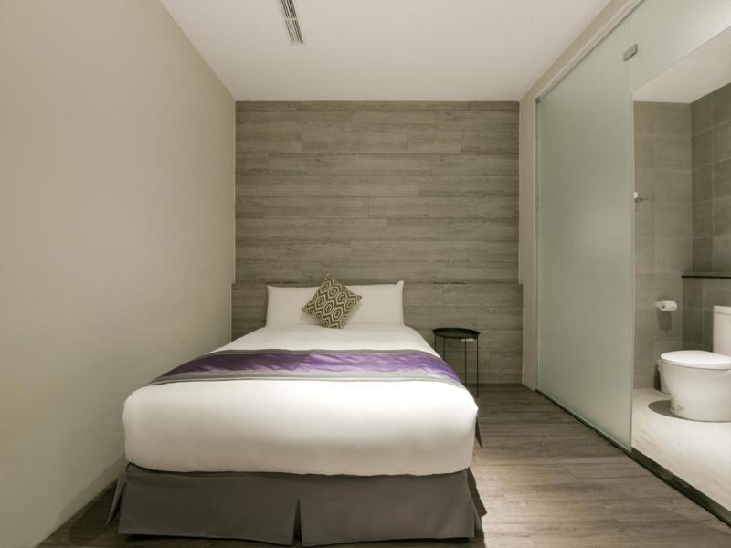 Hotel Hesper Hsr Taichung Exterior photo